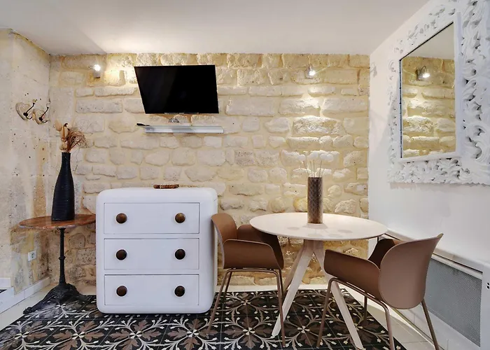 Comfortable For 2 Near Bastille