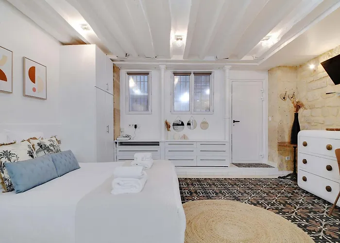 Comfortable For 2 Near Bastille Parijs